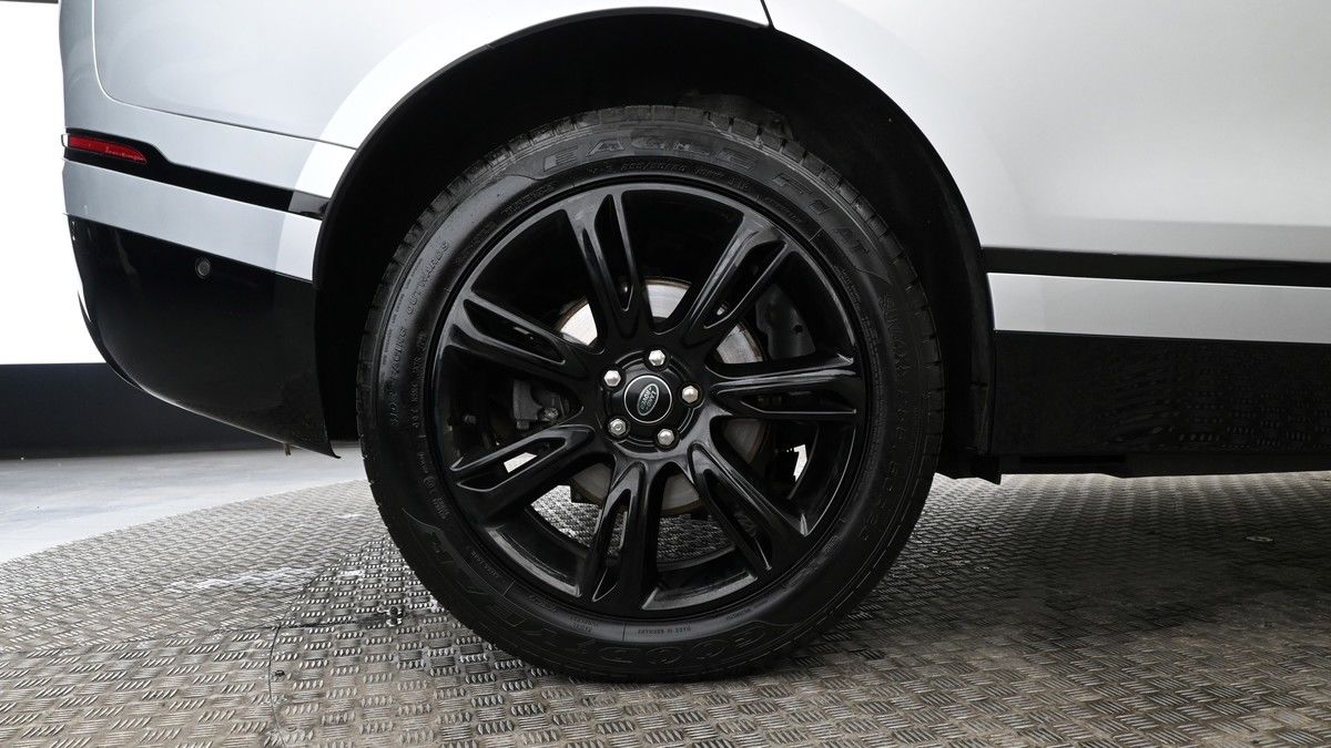 Land Rover Range Rover Velar Image 9