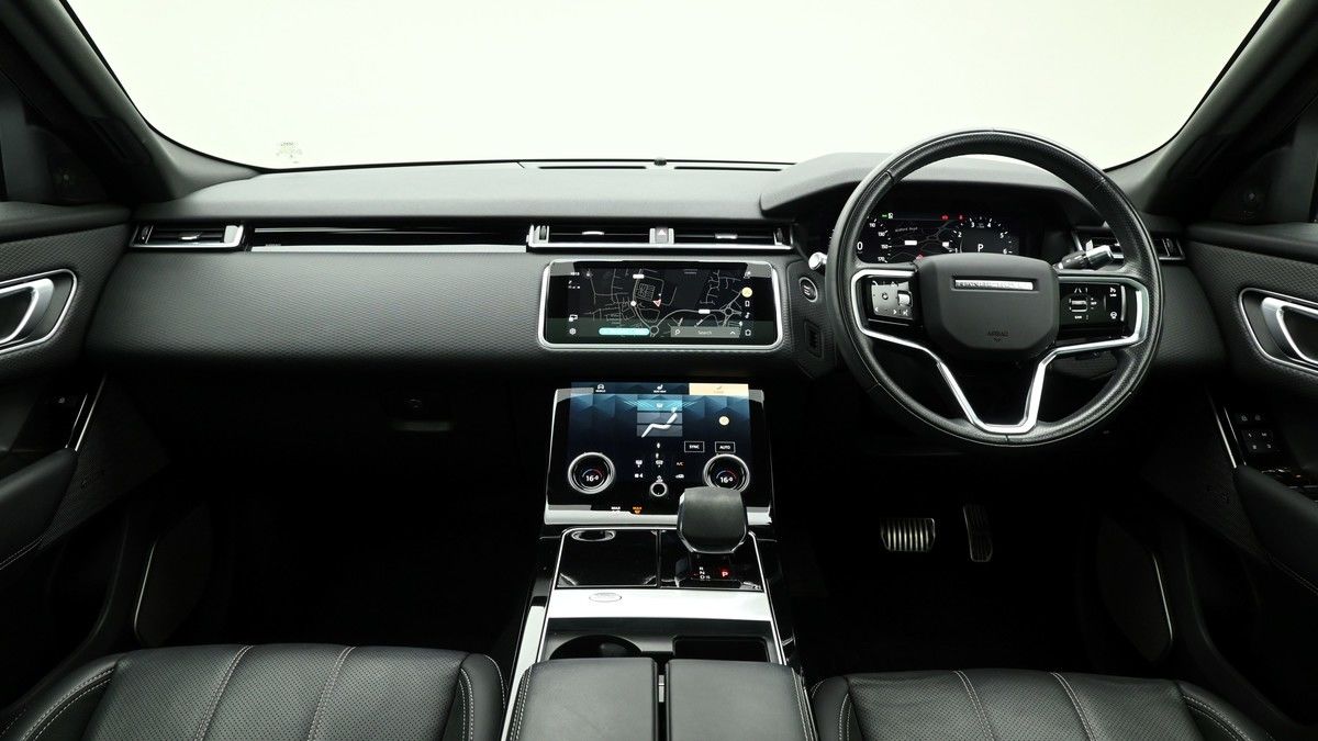 Land Rover Range Rover Velar Image 14