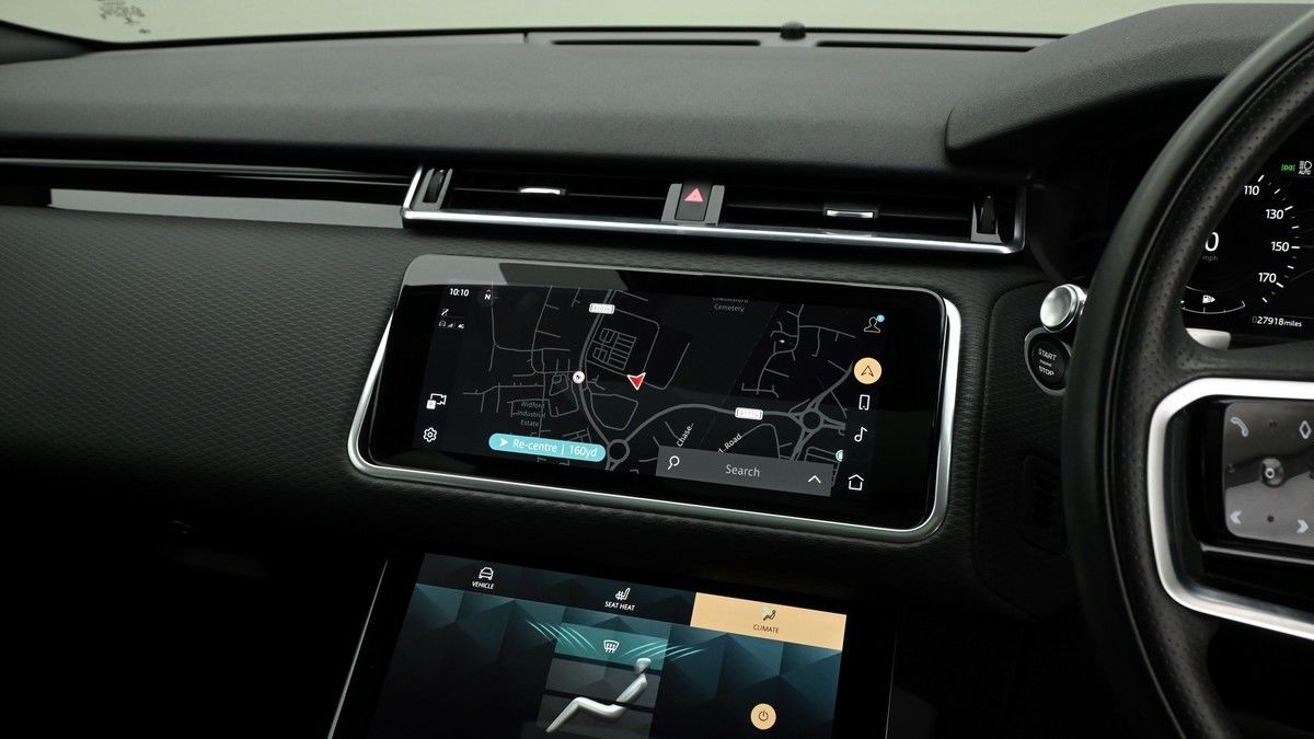Land Rover Range Rover Velar Image 11
