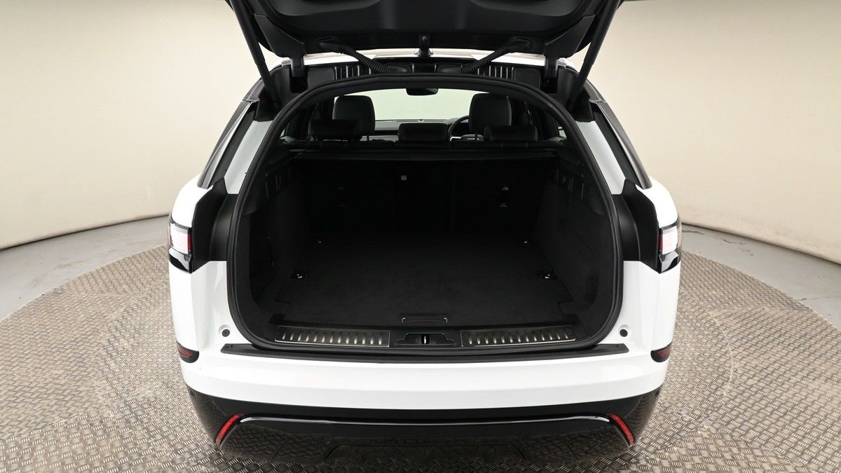 Land Rover Range Rover Velar Image 10