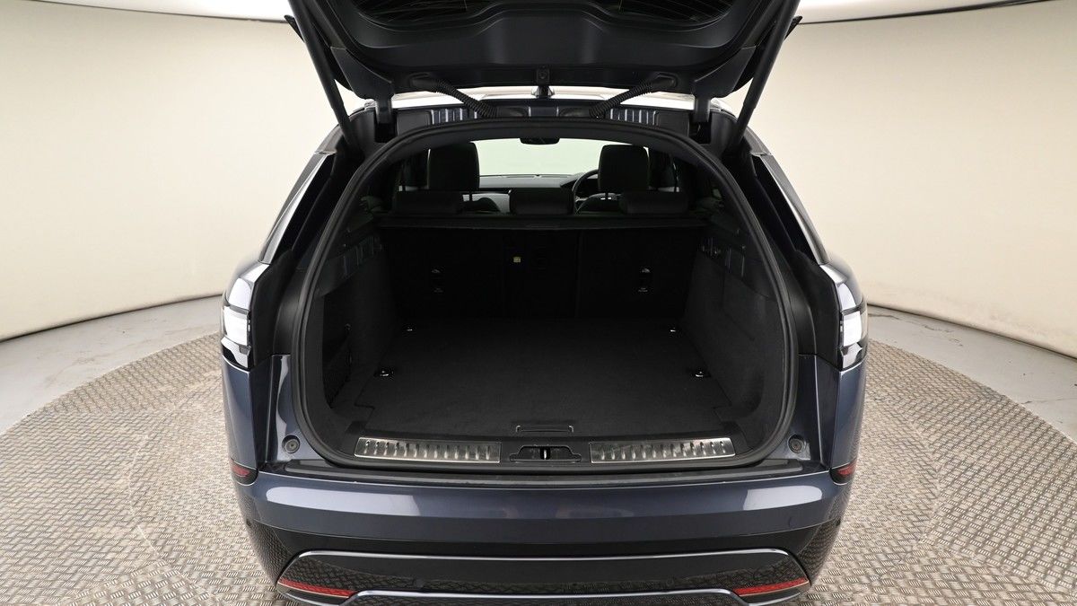 Land Rover Range Rover Velar Image 10