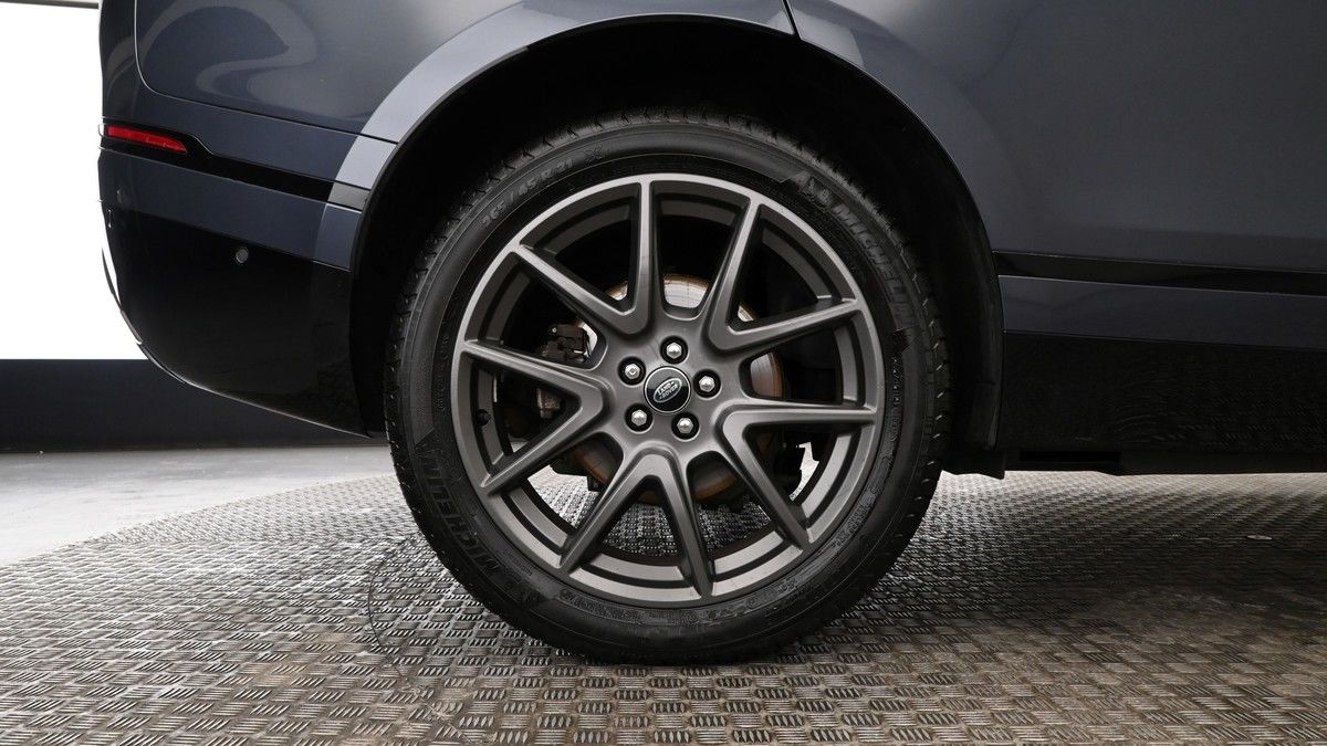 Land Rover Range Rover Velar Image 9