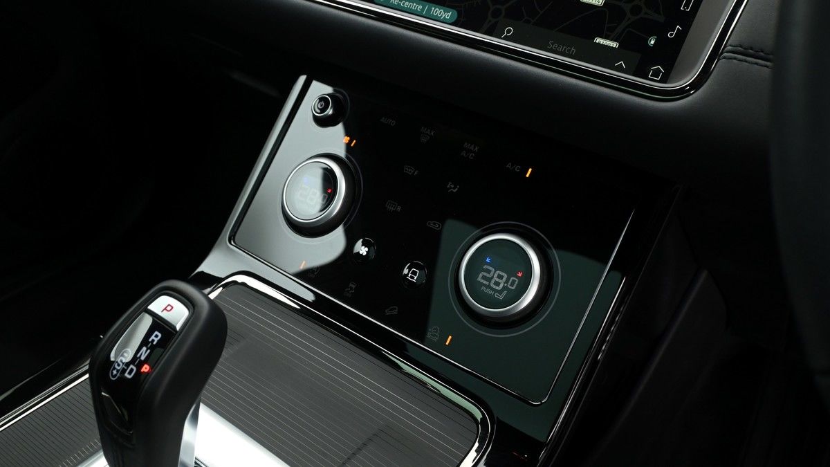 Land Rover Range Rover Evoque Image 12