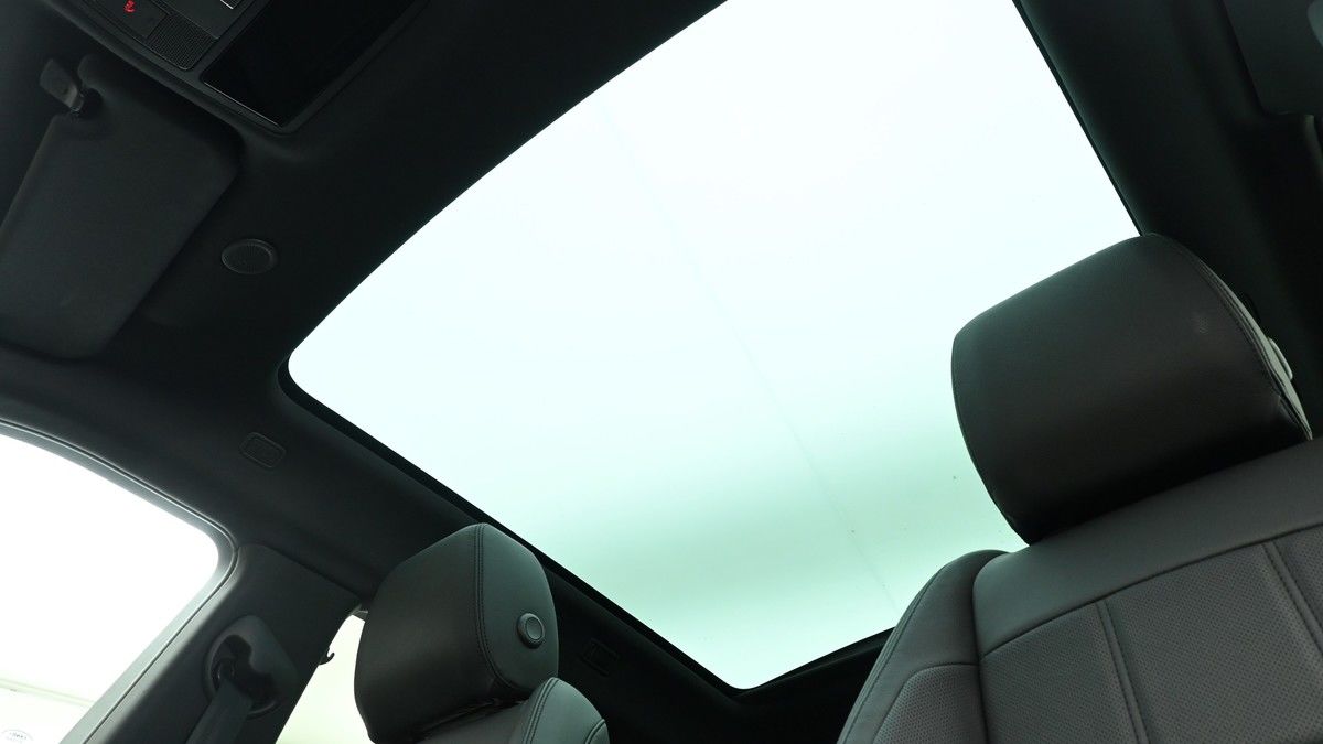 Land Rover Range Rover Evoque Image 2