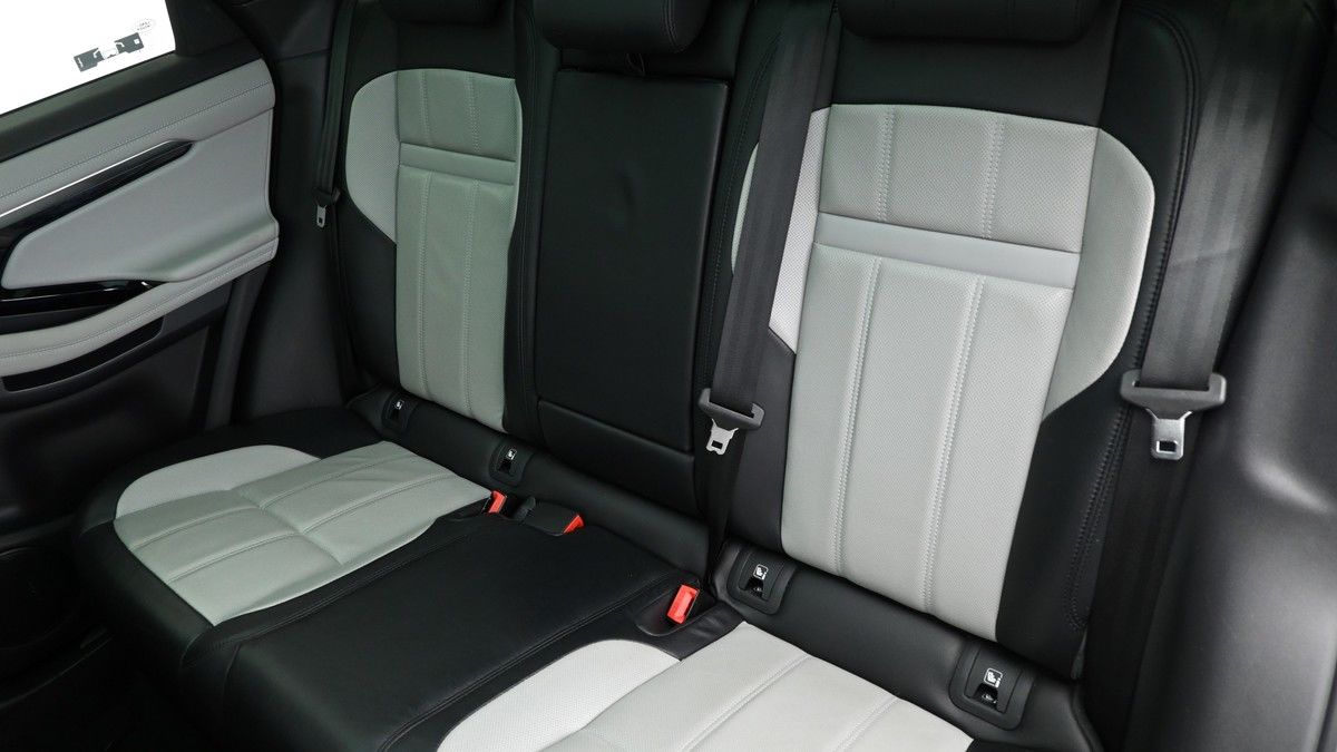 Land Rover Range Rover Evoque Image 5