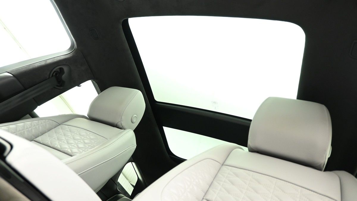 Land Rover Range Rover Evoque Image 2