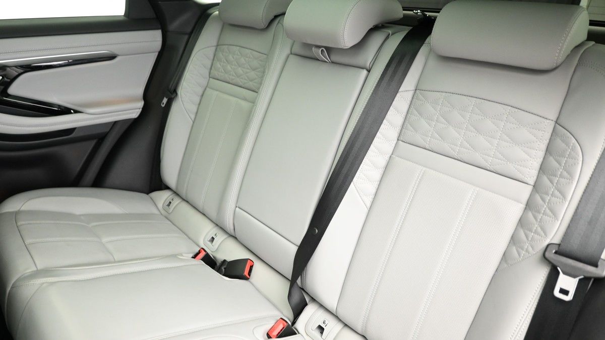 Land Rover Range Rover Evoque Image 5
