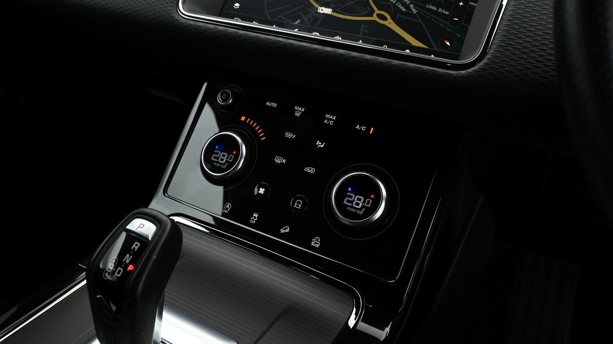 Land Rover Range Rover Evoque Image 11