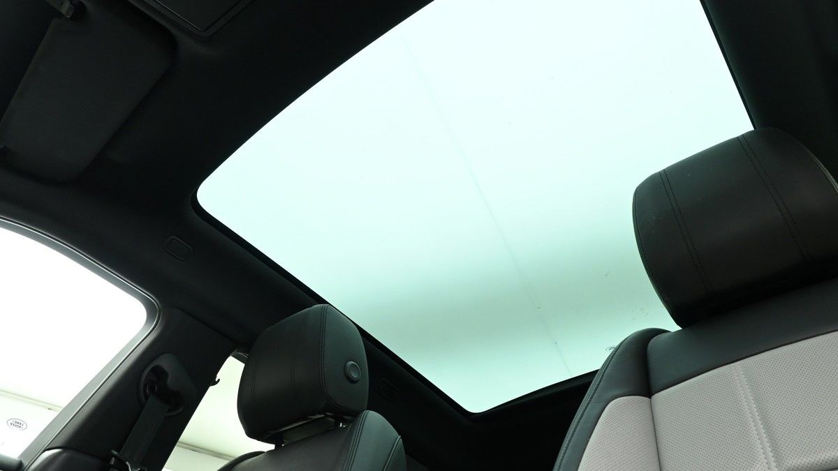 Land Rover Range Rover Evoque Image 2
