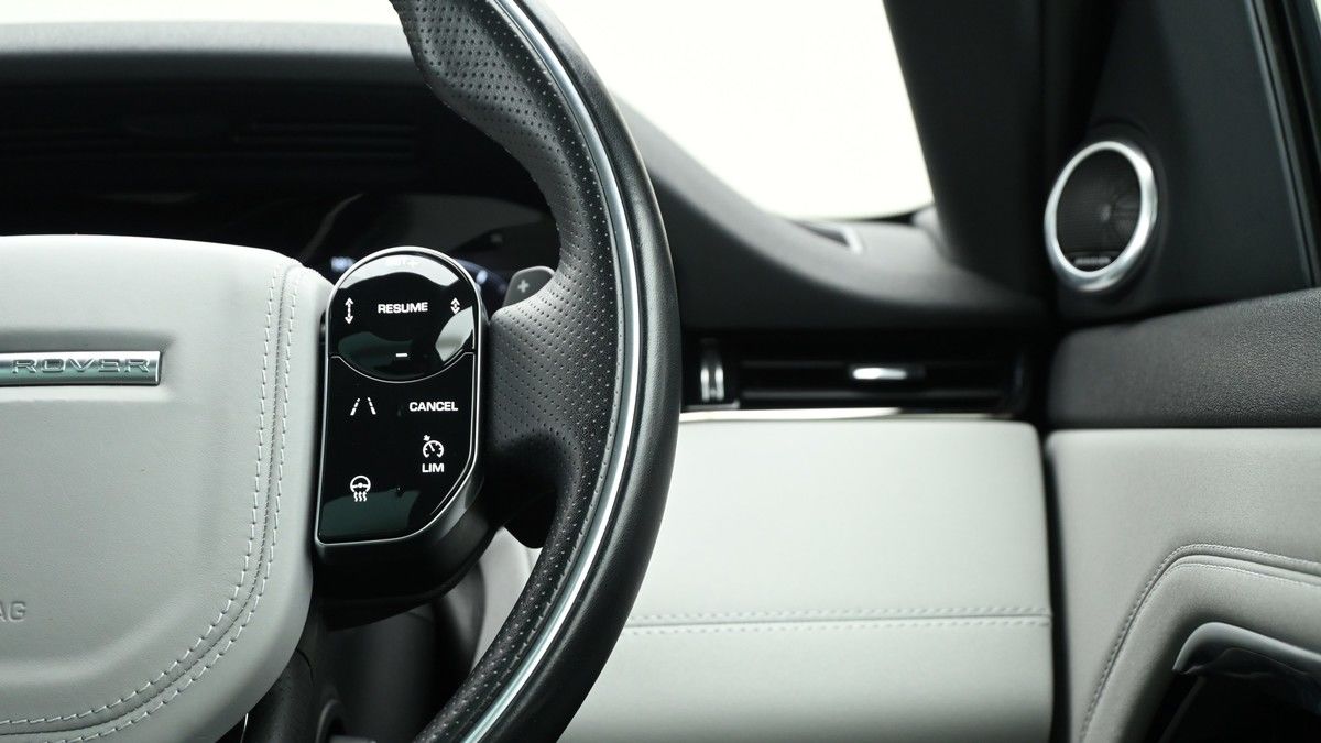 Land Rover Range Rover Evoque Image 16