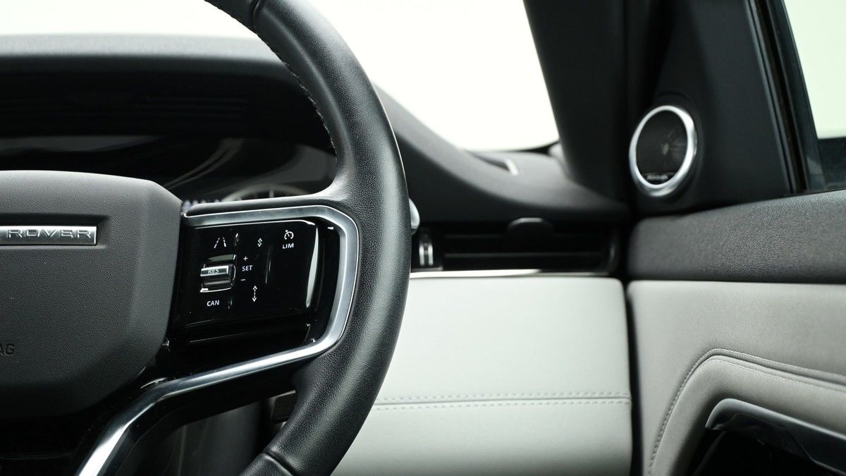 Land Rover Range Rover Evoque Image 15