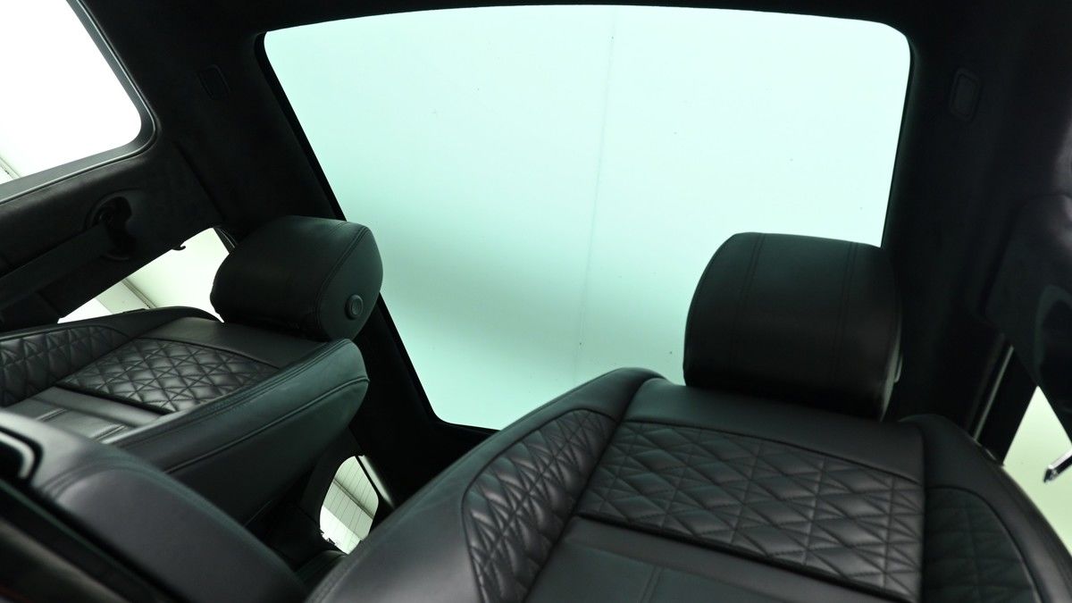 Land Rover Range Rover Evoque Image 2