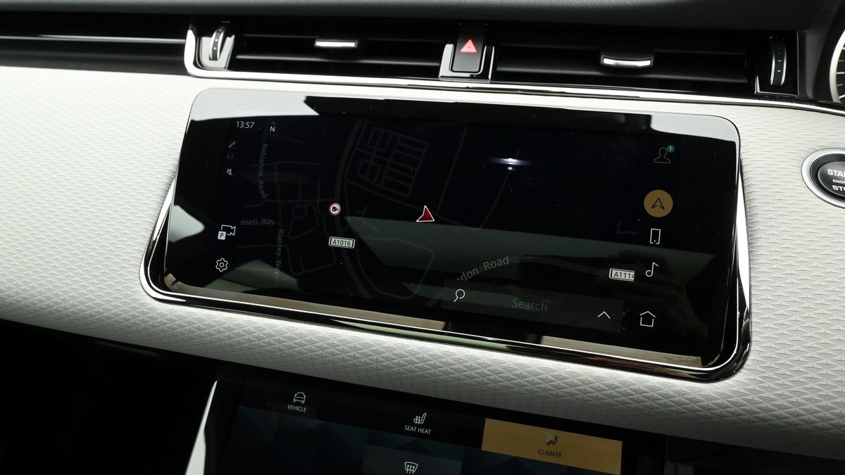 Land Rover Range Rover Evoque Image 11