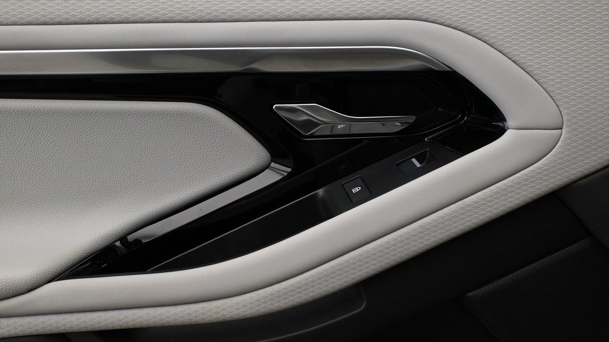 Land Rover Range Rover Evoque Image 13