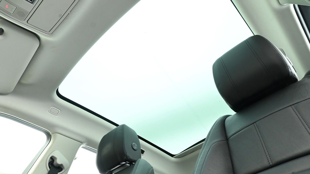 Land Rover Range Rover Evoque Image 2