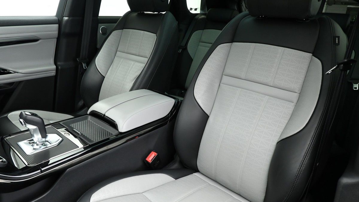 Land Rover Range Rover Evoque Image 4