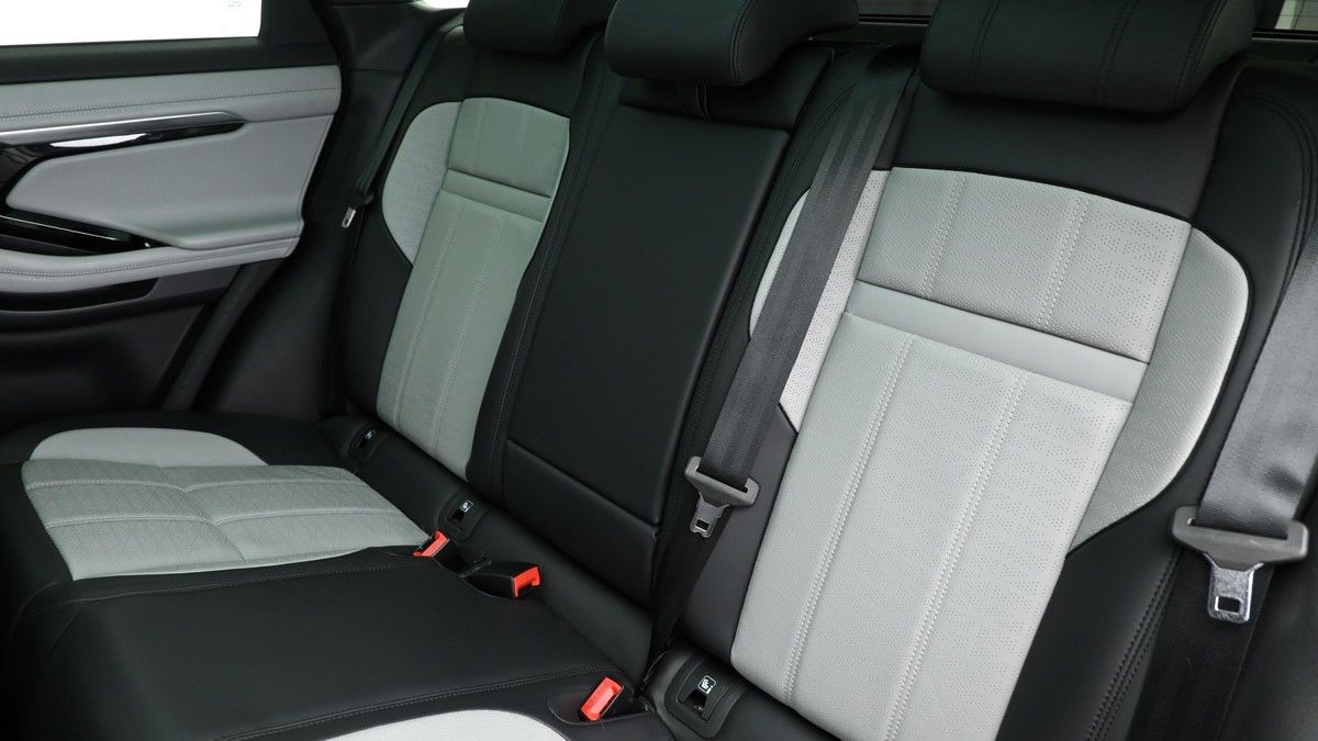 Land Rover Range Rover Evoque Image 5