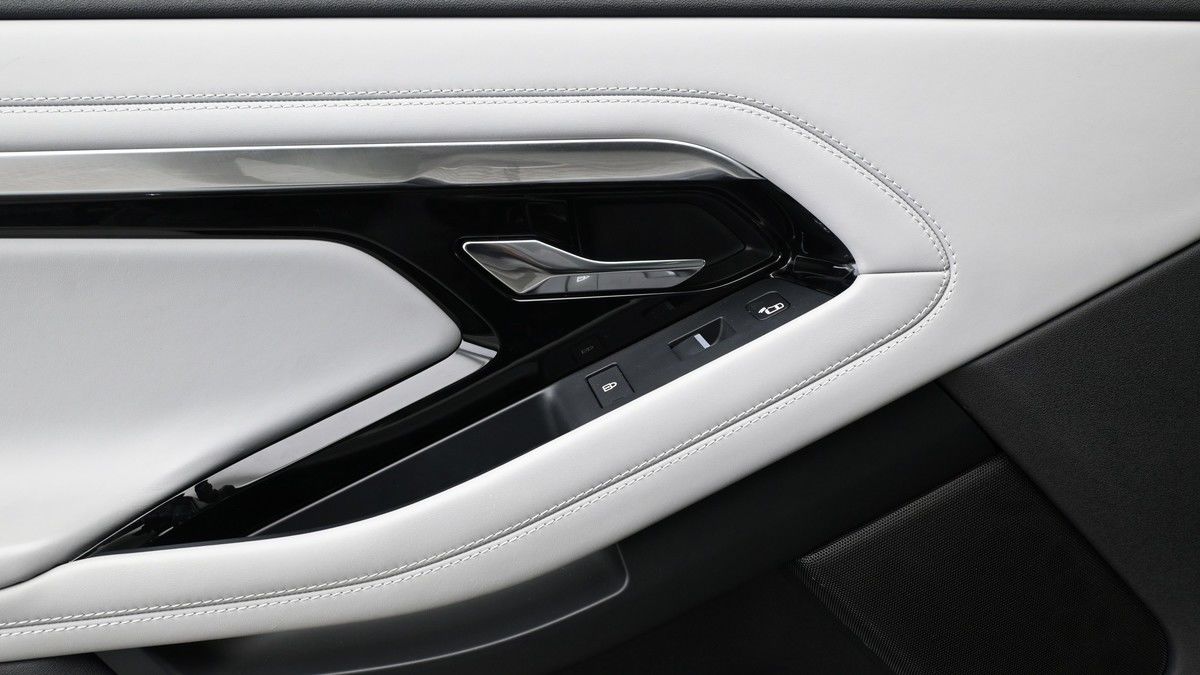 Land Rover Range Rover Evoque Image 13