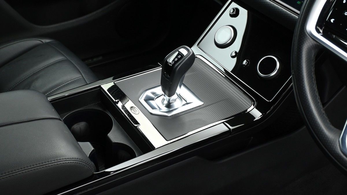 Land Rover Range Rover Evoque Image 2