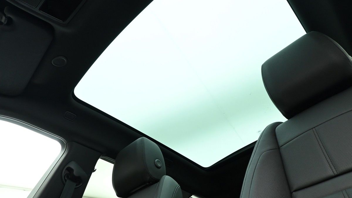 Land Rover Range Rover Evoque Image 2