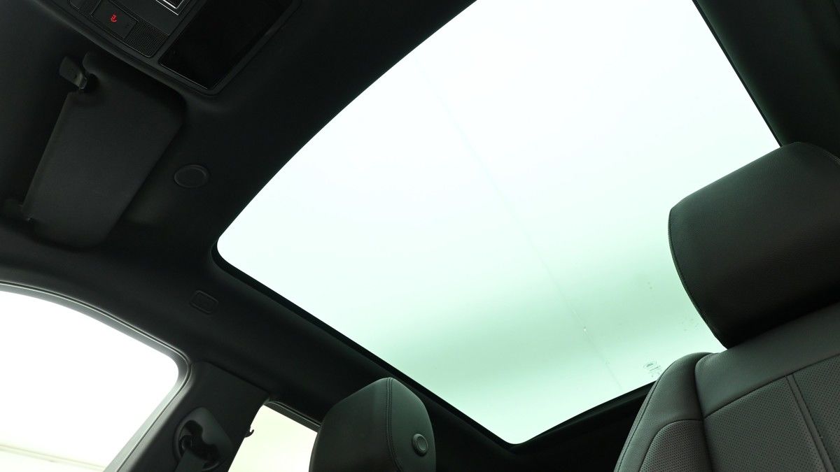 Land Rover Range Rover Evoque Image 2