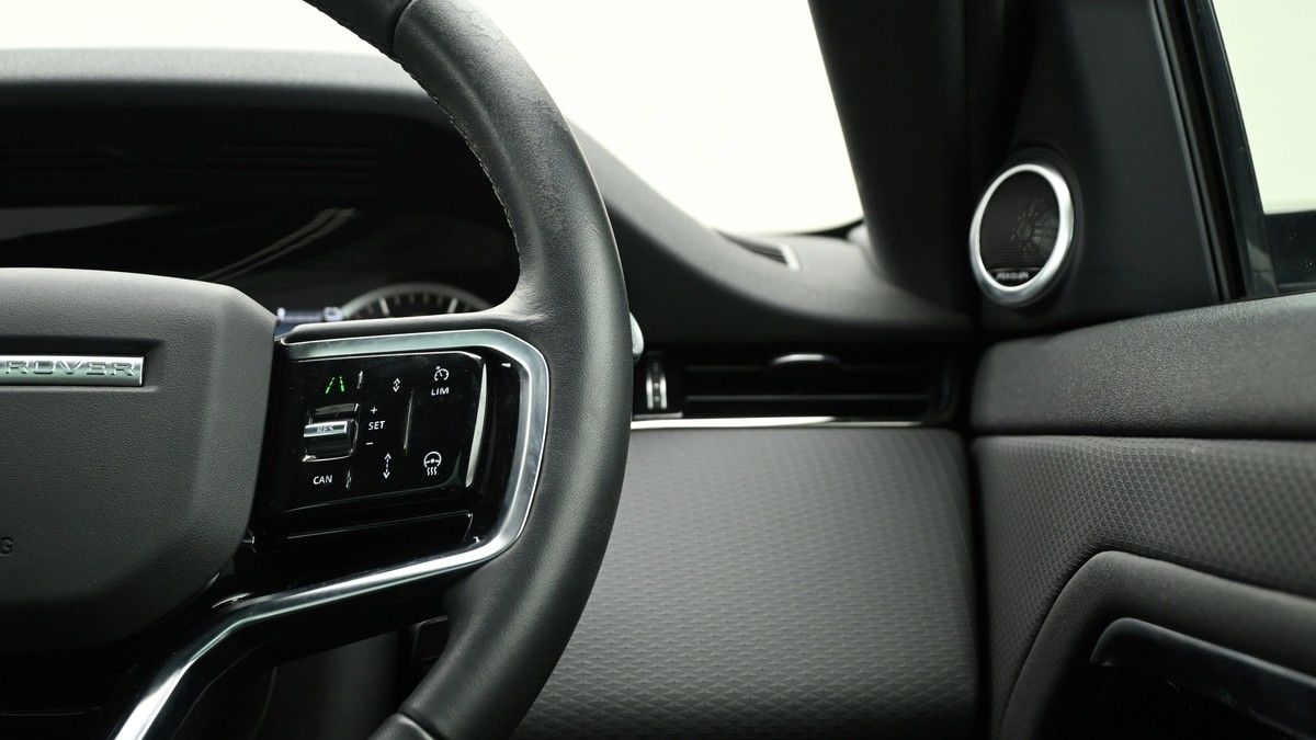 Land Rover Range Rover Evoque Image 16