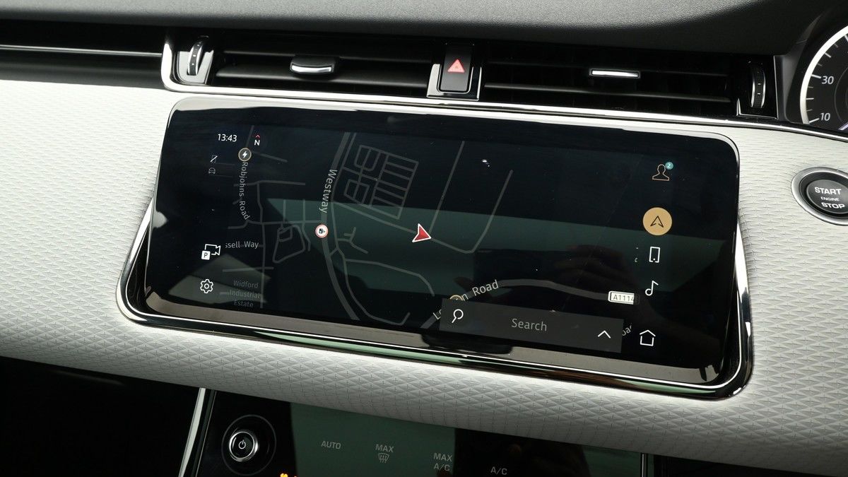 Land Rover Range Rover Evoque Image 11