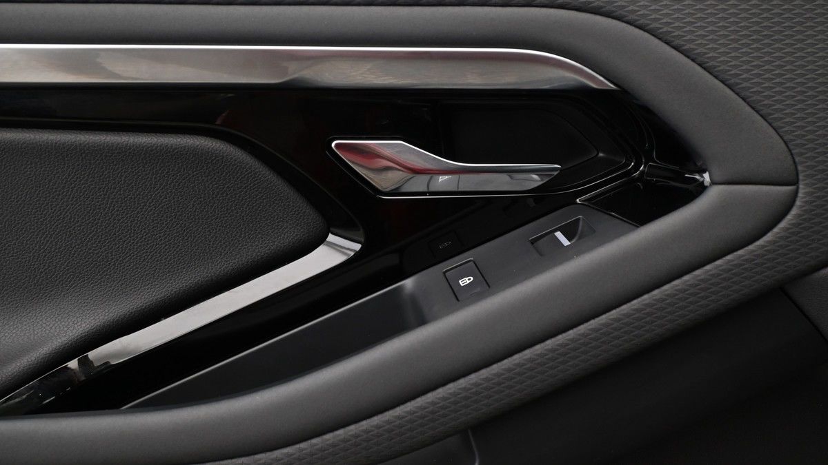 Land Rover Range Rover Evoque Image 13