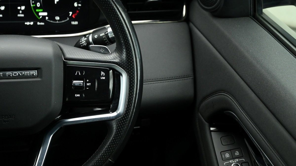 Land Rover Range Rover Evoque Image 15