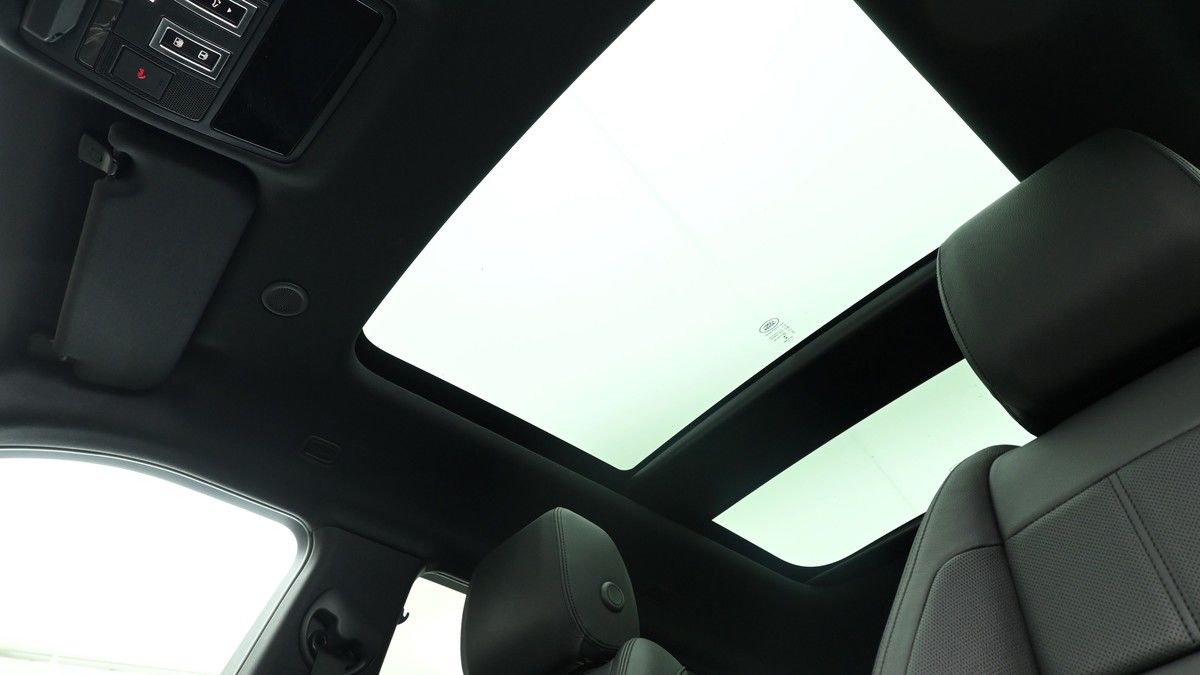 Land Rover Range Rover Evoque Image 2