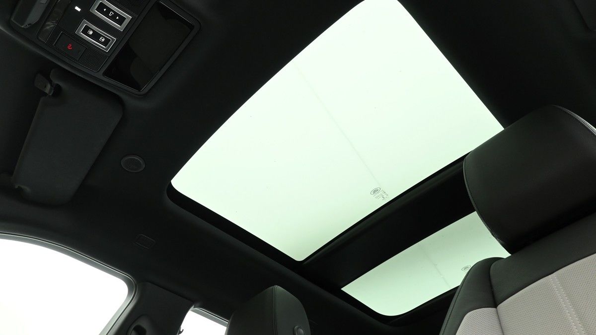 Land Rover Range Rover Evoque Image 2