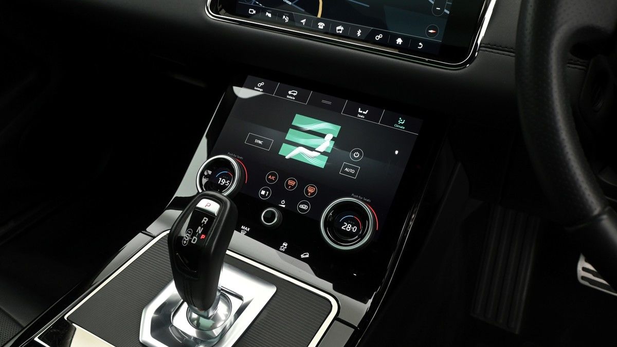 Land Rover Range Rover Evoque Image 12