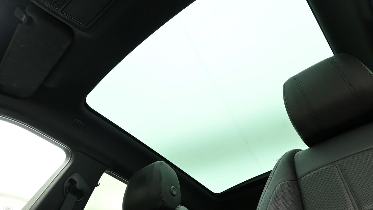 Land Rover Range Rover Evoque Image 2