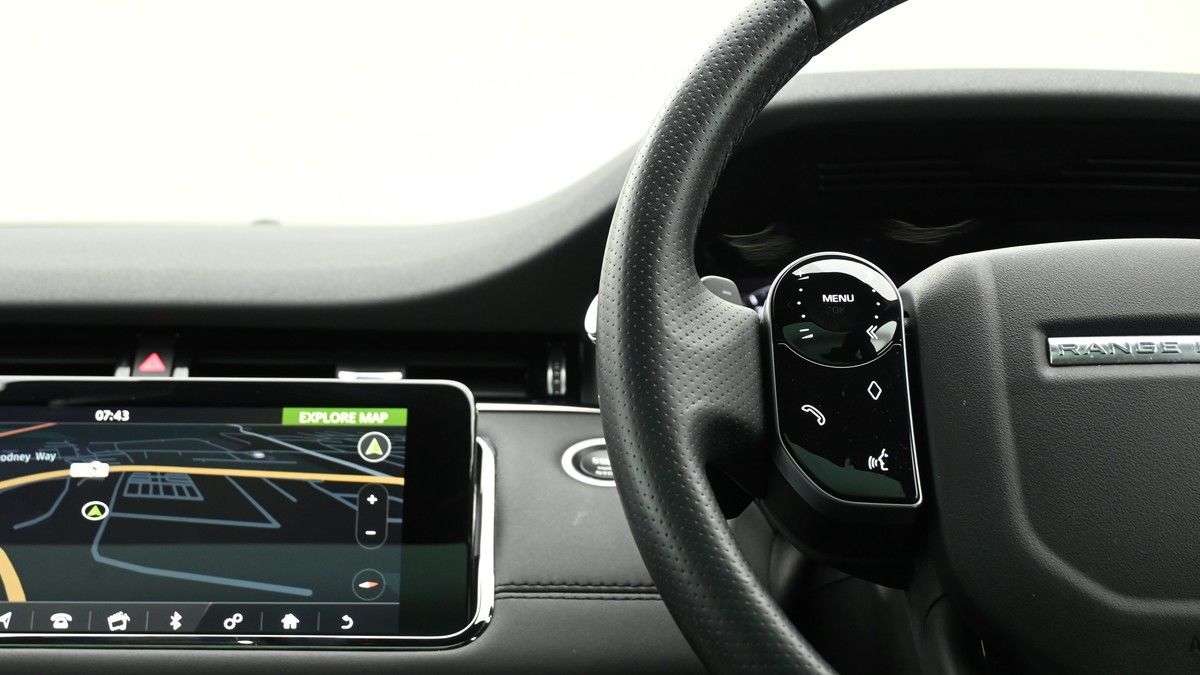 Land Rover Range Rover Evoque Image 15