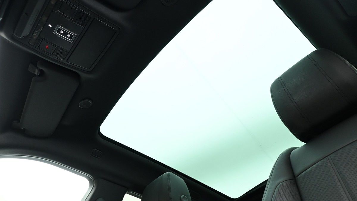 Land Rover Range Rover Evoque Image 2