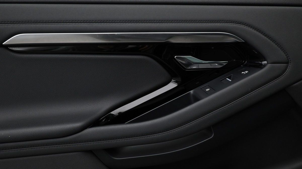 Land Rover Range Rover Evoque Image 13