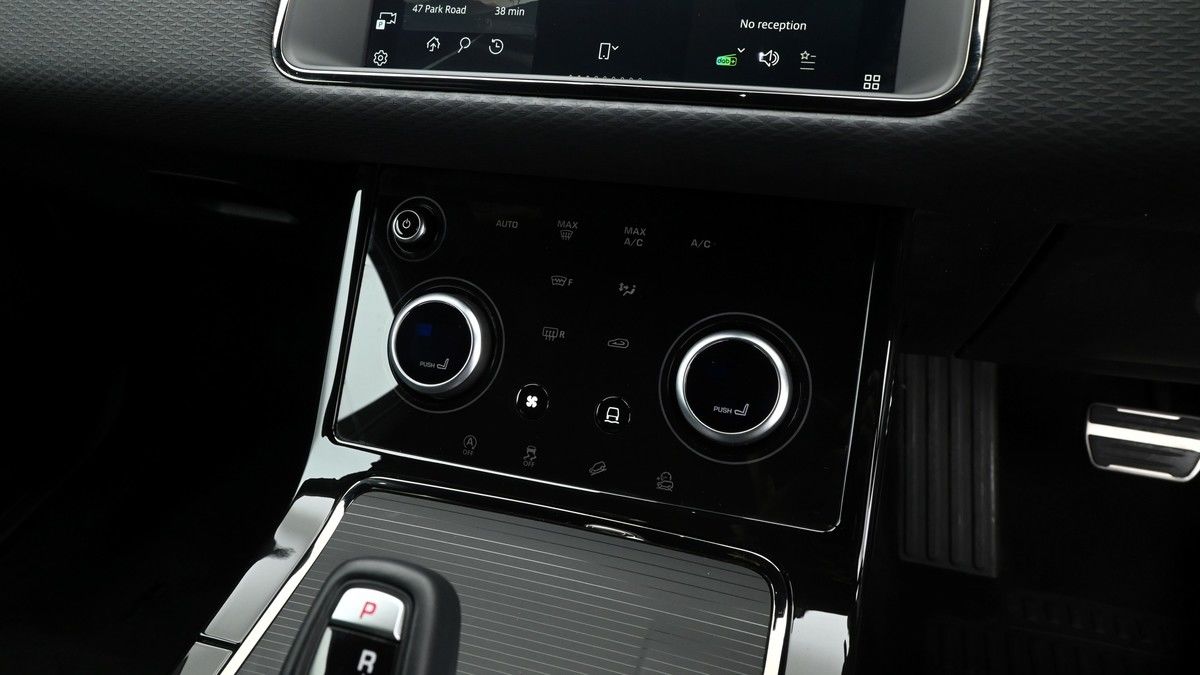 Land Rover Range Rover Evoque Image 12