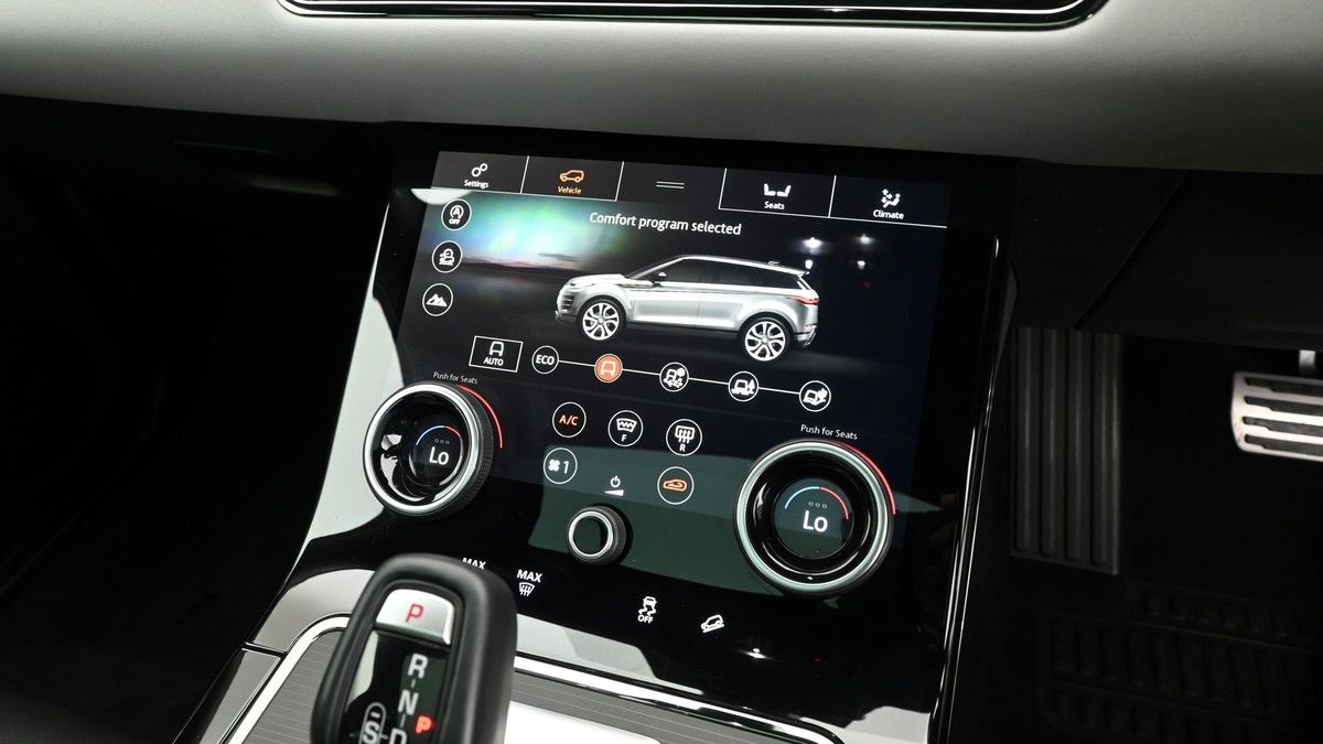 Land Rover Range Rover Evoque Image 12