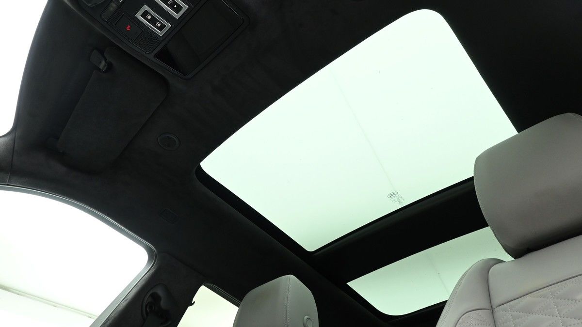 Land Rover Range Rover Evoque Image 2