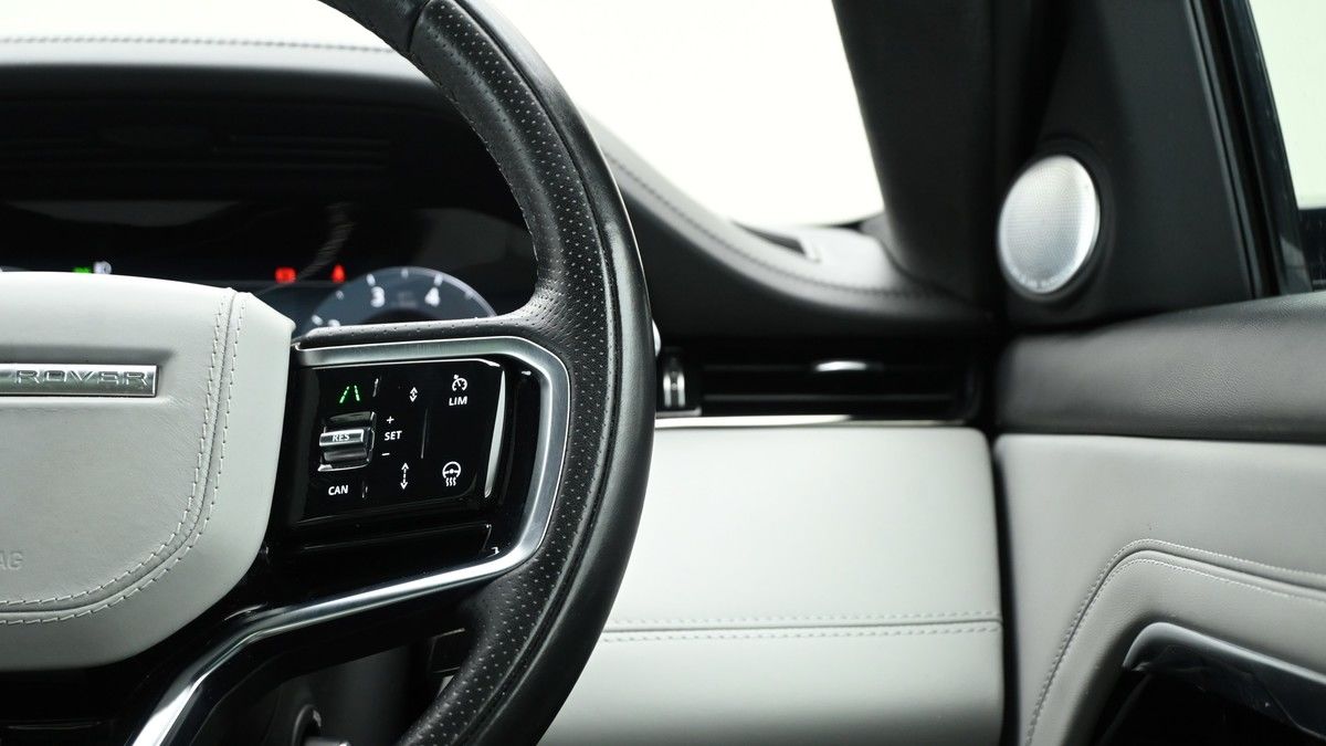 Land Rover Range Rover Evoque Image 16