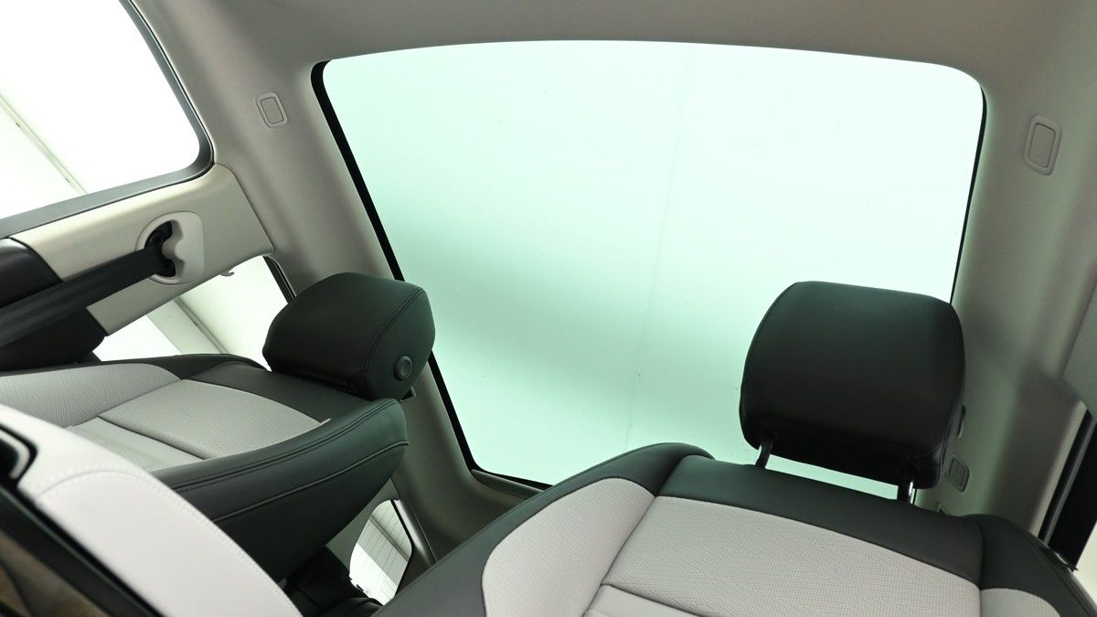 Land Rover Range Rover Evoque Image 2