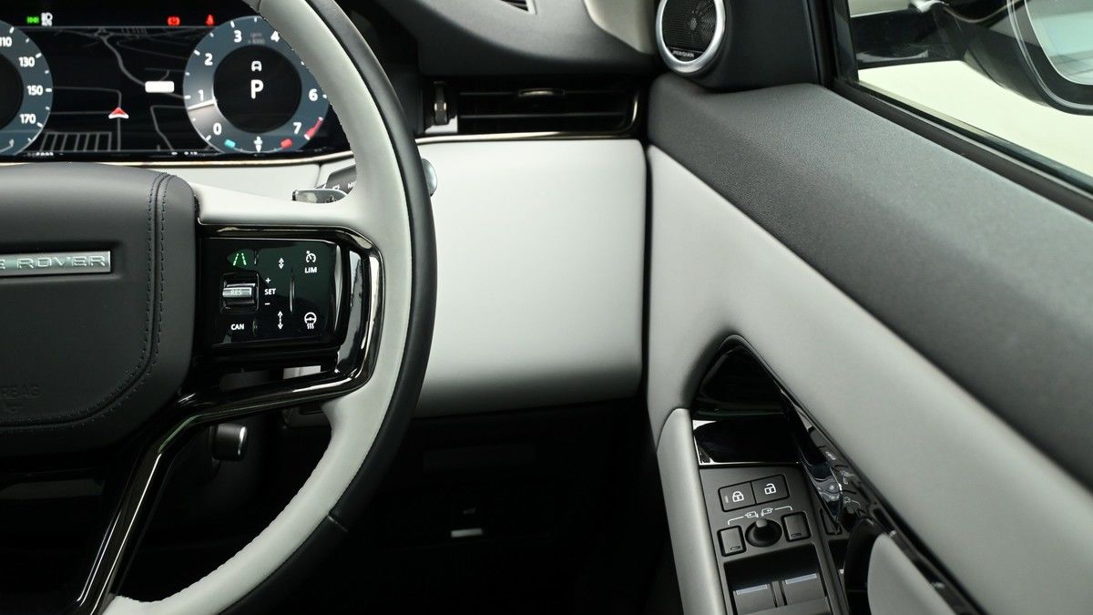 Land Rover Range Rover Evoque Image 16