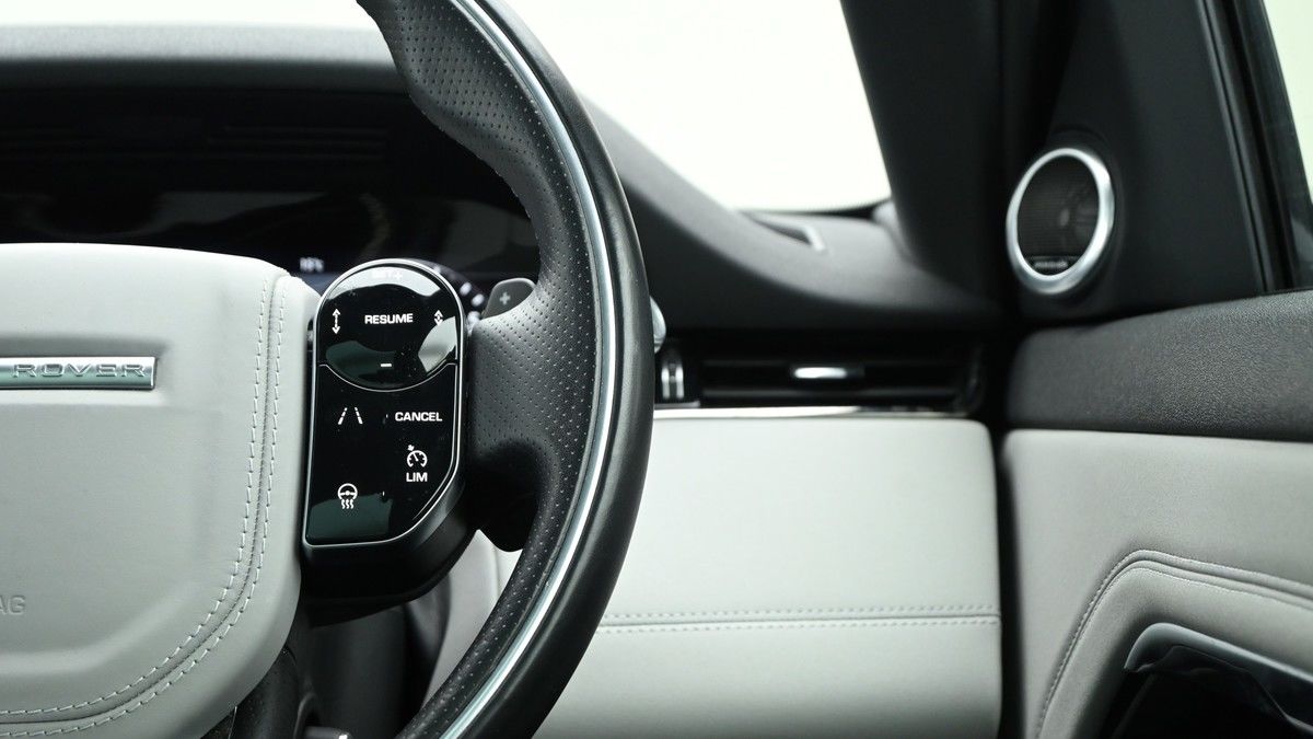 Land Rover Range Rover Evoque Image 16