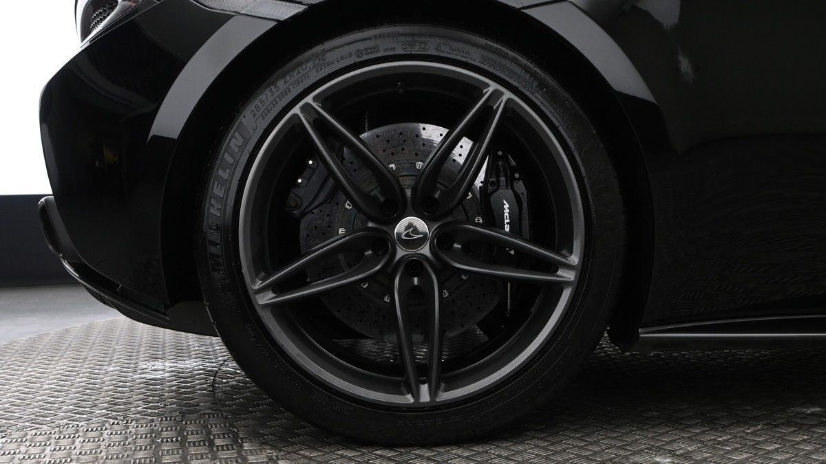 McLaren 570S Image 18