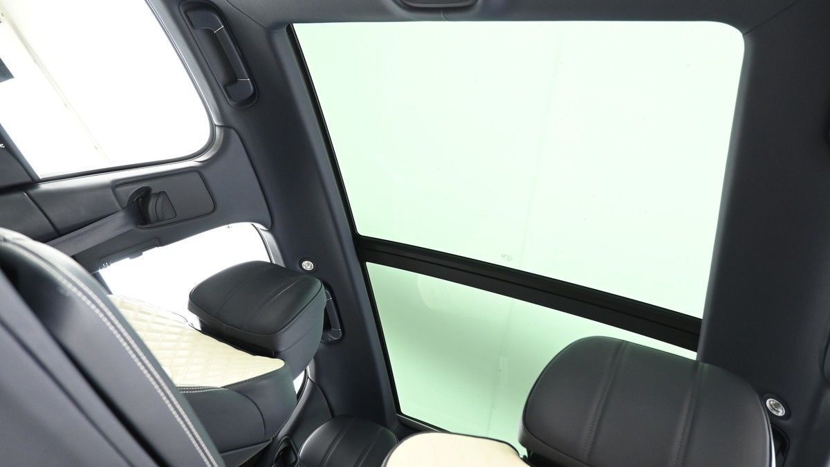 Bentley Bentayga Image 2