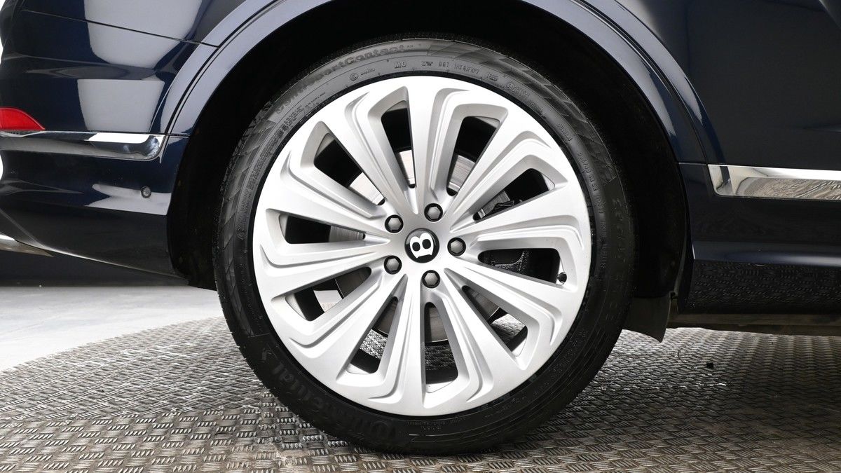 Bentley Bentayga Image 9