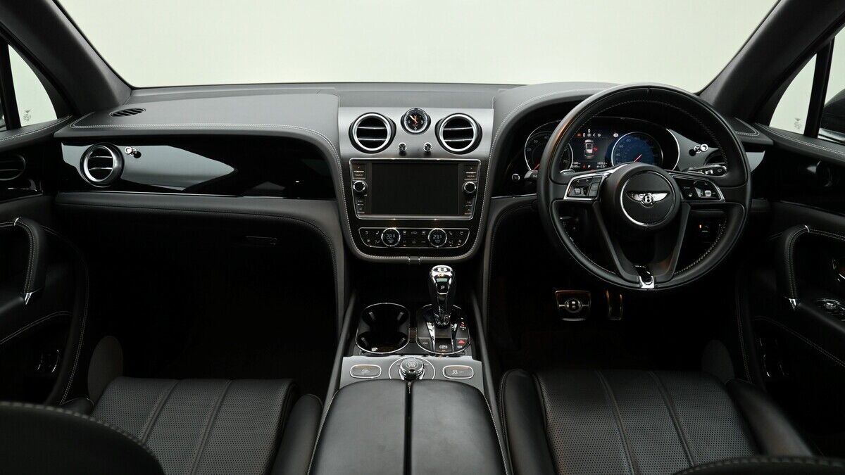 Bentley Bentayga Image 14