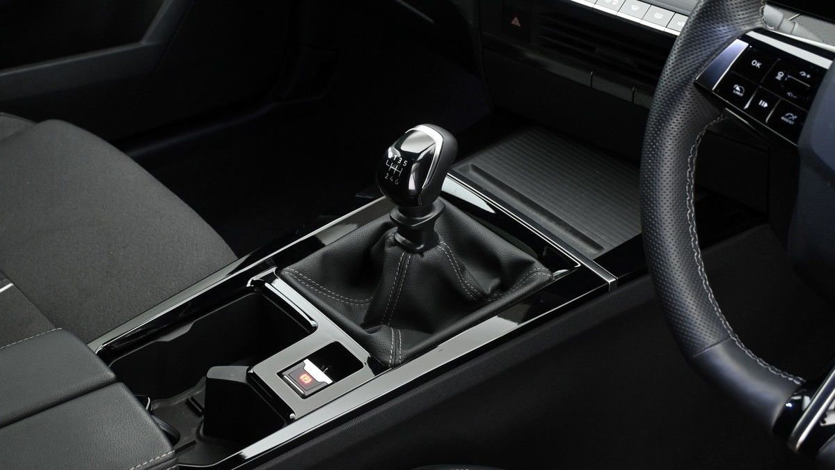 Vauxhall Astra Image 2