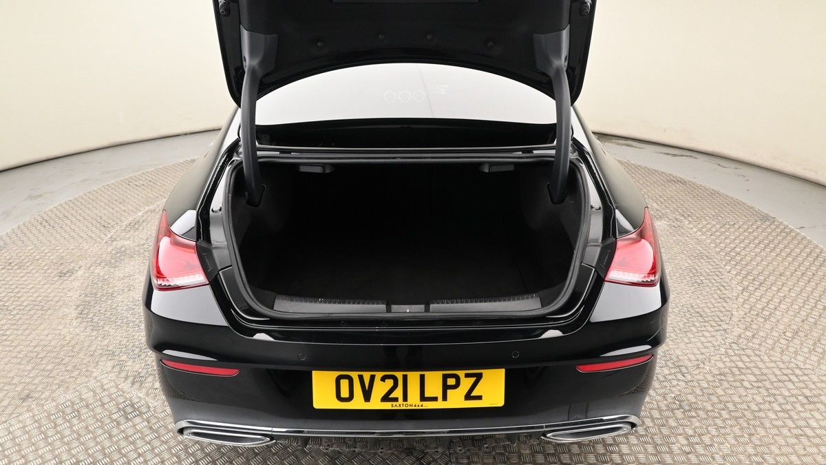 Mercedes-Benz CLA Image 9