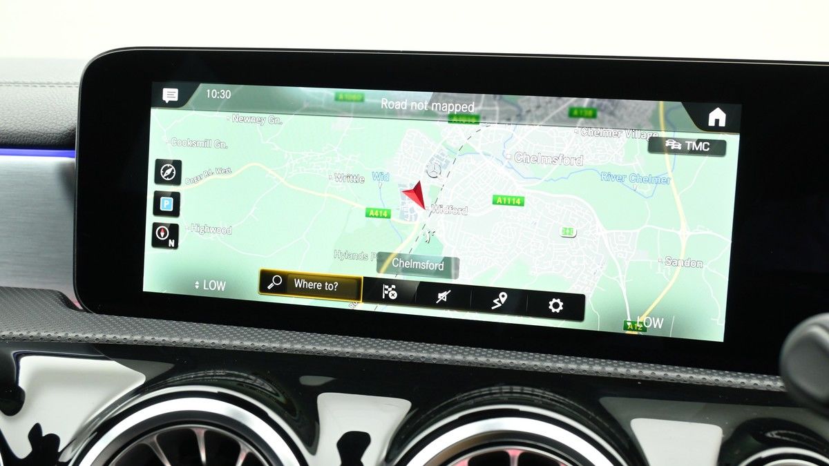 Mercedes-Benz CLA Image 11